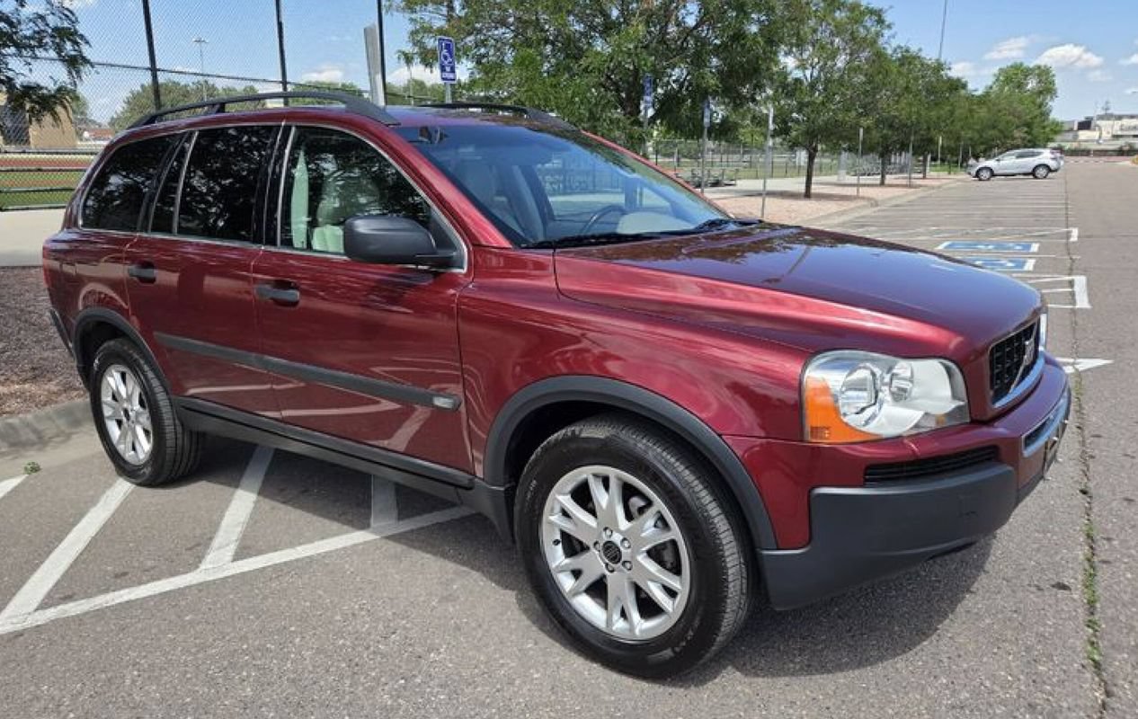 Used 2004 Volvo XC90 T6 AWD/4WD image 3