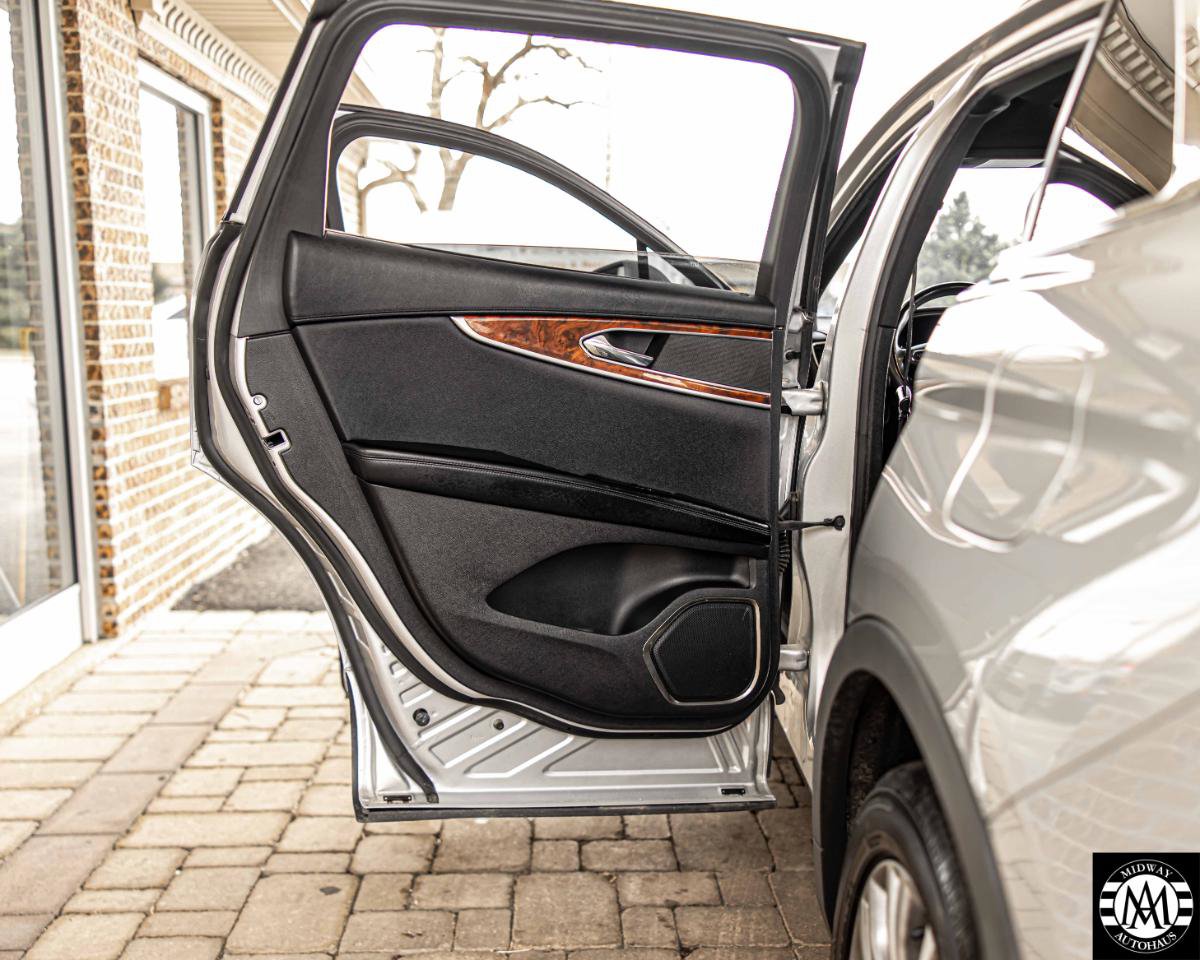 Used 2016 Lincoln MKX Reserve image 20