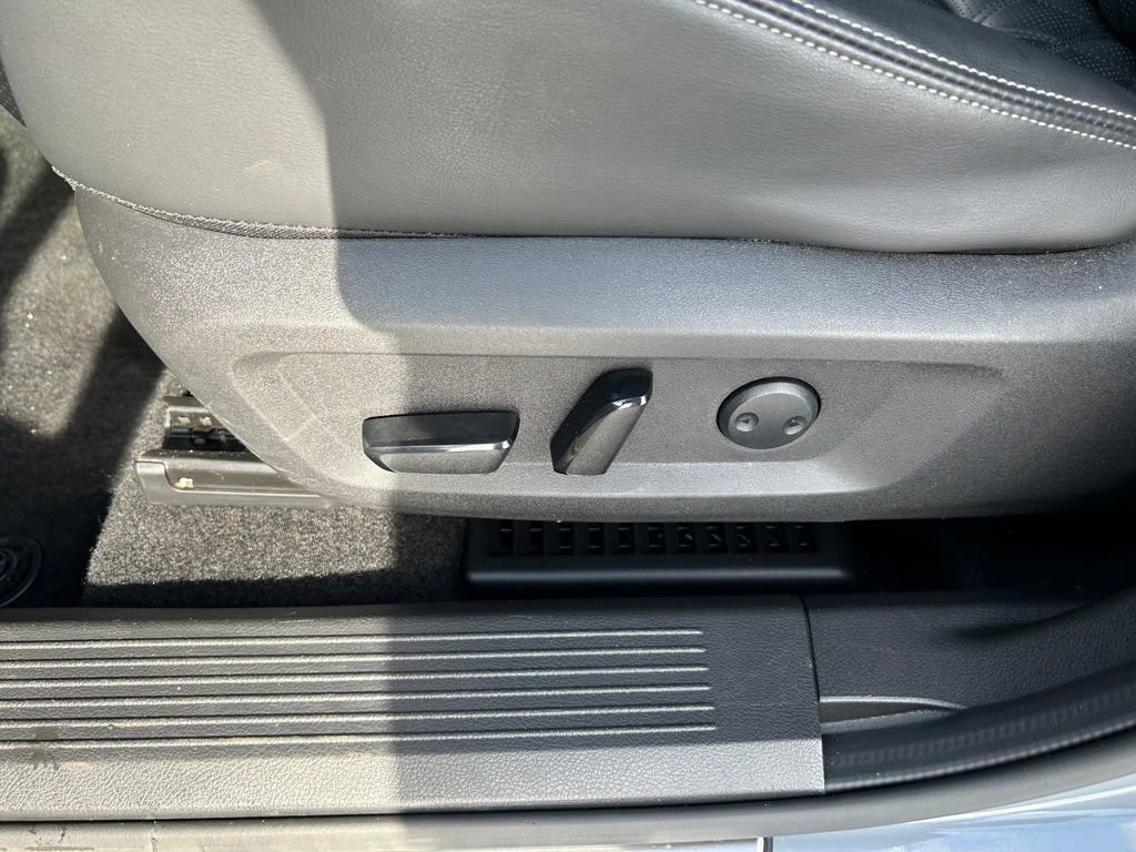 Used 2023 Nissan Rogue Platinum w/ Platinum Premium Package image 22