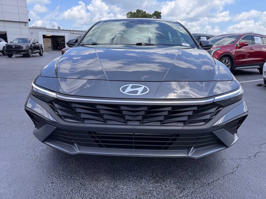 Used 2026 Hyundai Elantra Sport FWD image 8