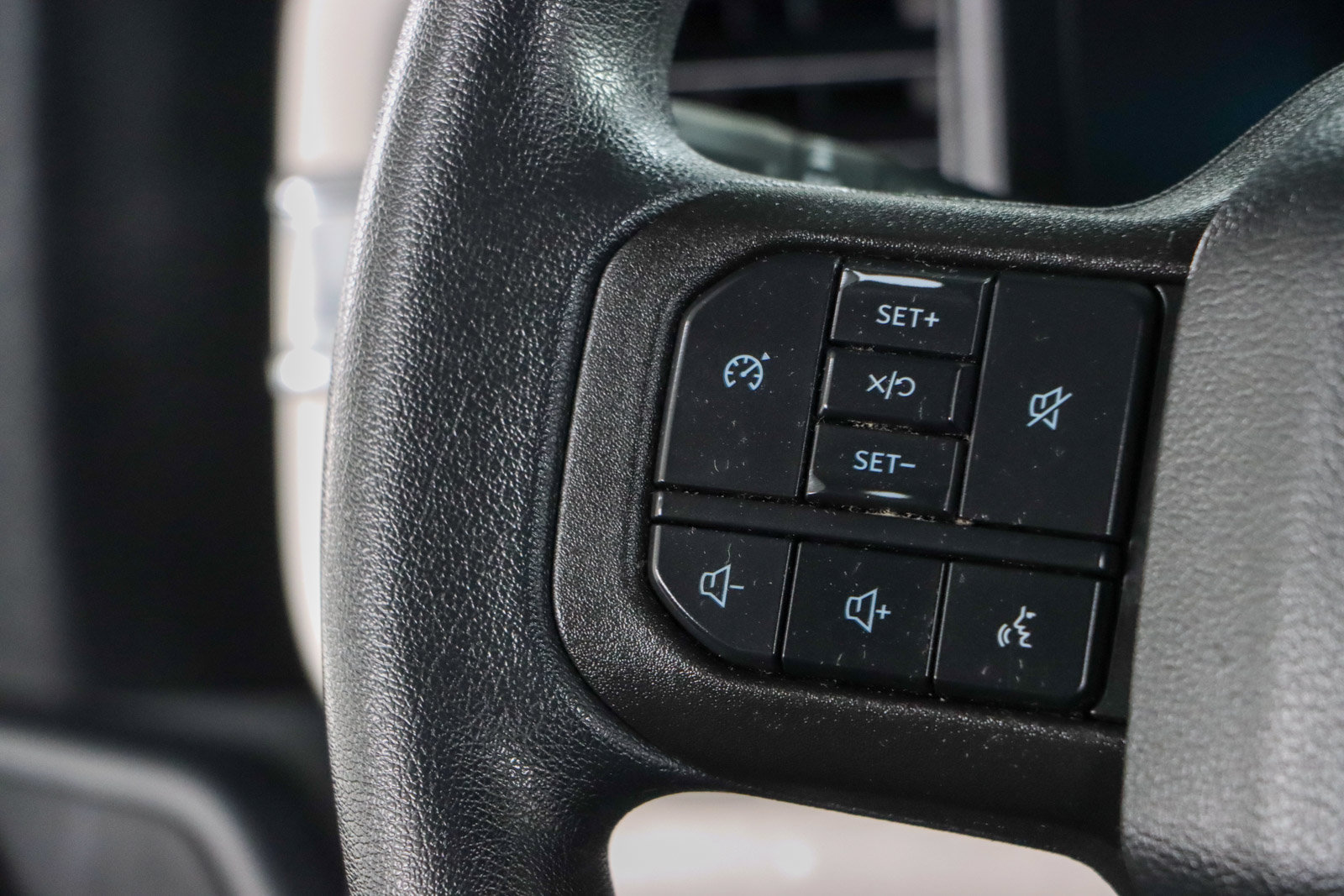 Used 2023 Ford F350 XLT AWD/4WD image 13