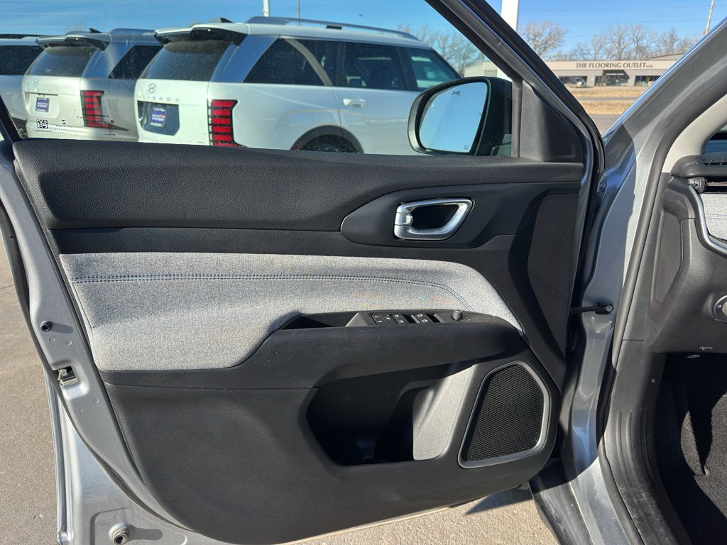 Used 2022 Jeep Compass Latitude w/ Convenience Group image 10