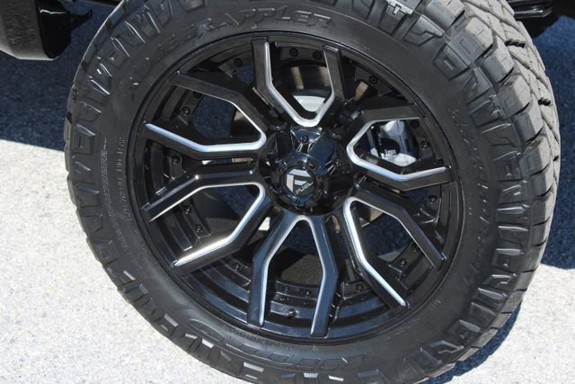 Used 2025 GMC Sierra 1500 Elevation image 28