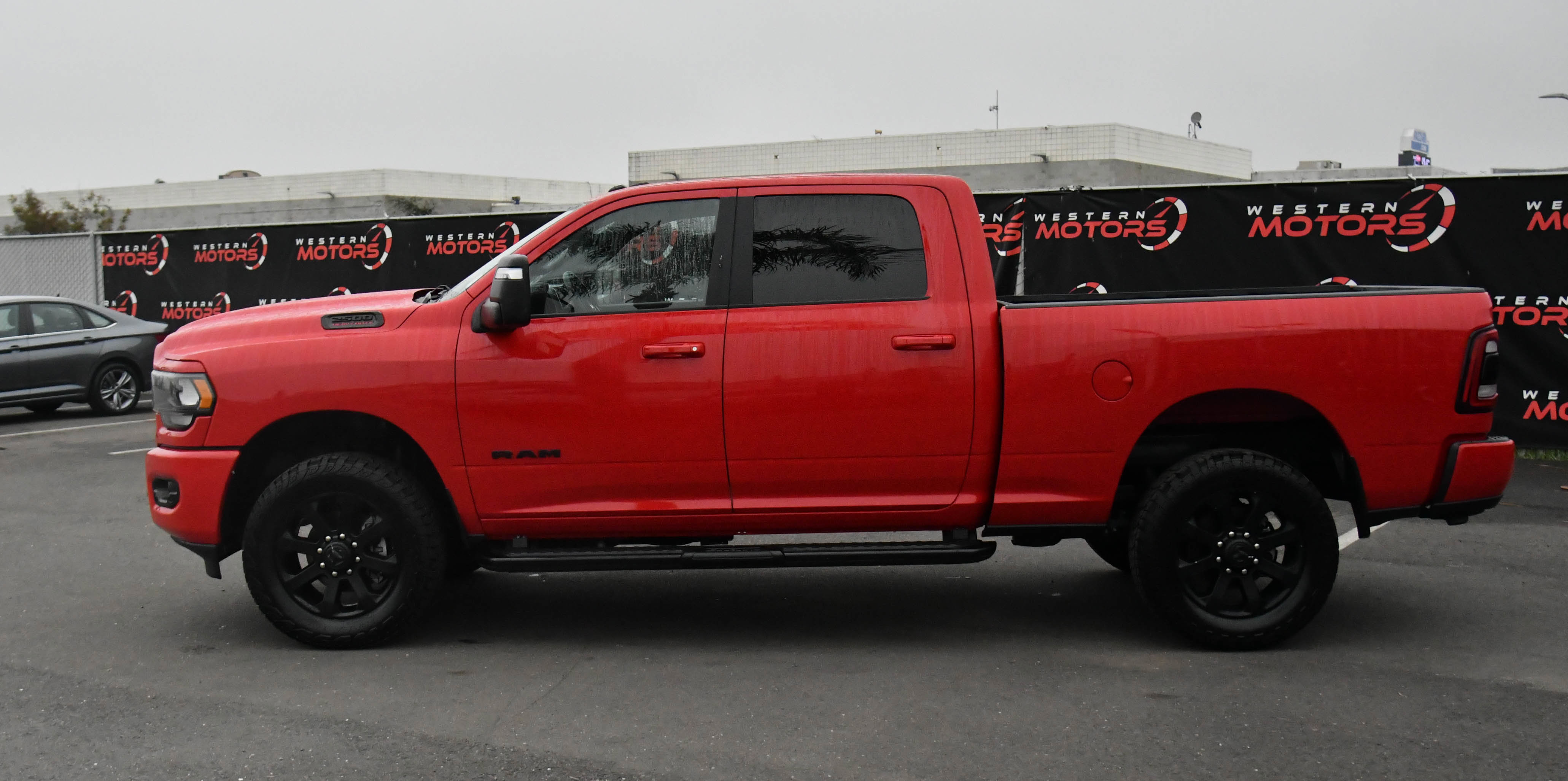 Used 2024 RAM 2500 Big Horn w/ Night Edition image 4