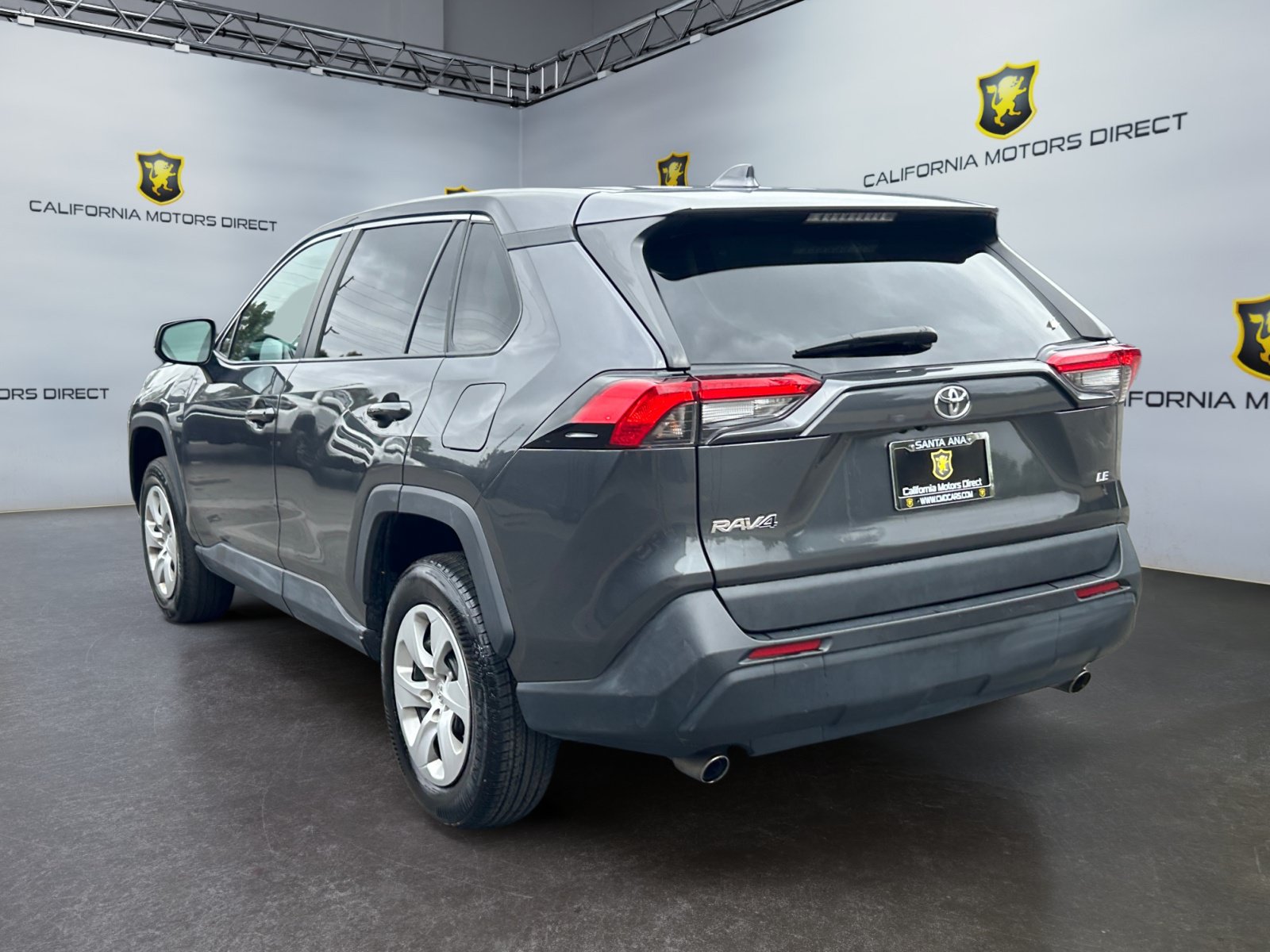 Used 2023 Toyota RAV4 LE FWD image 7