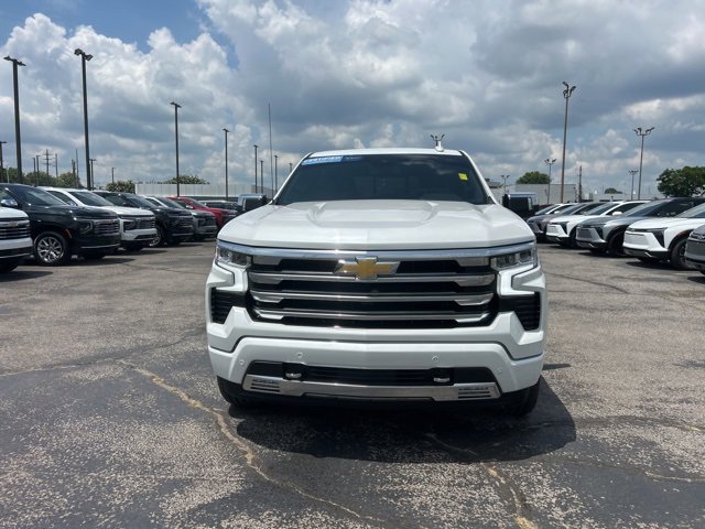 Used 2024 Chevrolet Silverado 1500 High Country w/ High Country Premium Package image 7