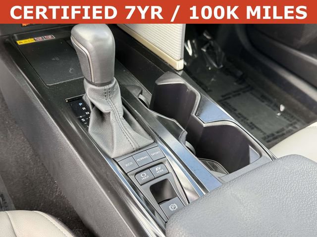 Used 2025 Toyota Camry SE w/ Convenience Package FWD image 24