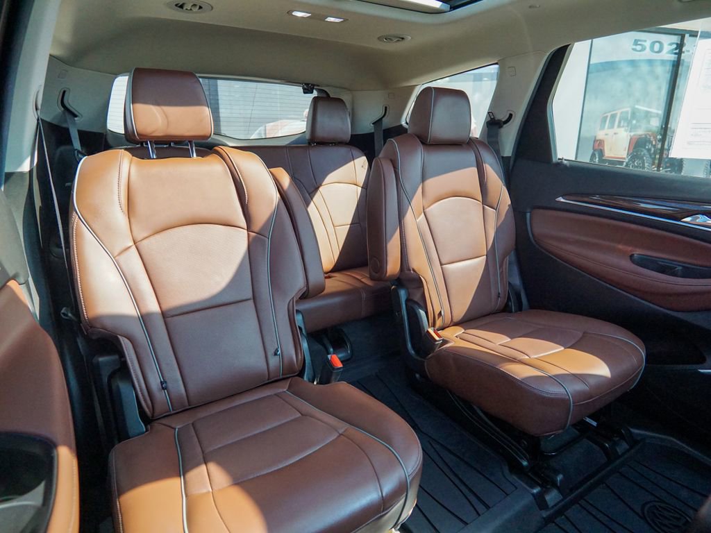 Used 2019 Buick Enclave Avenir w/ Avenir Technology Package AWD/4WD image 37