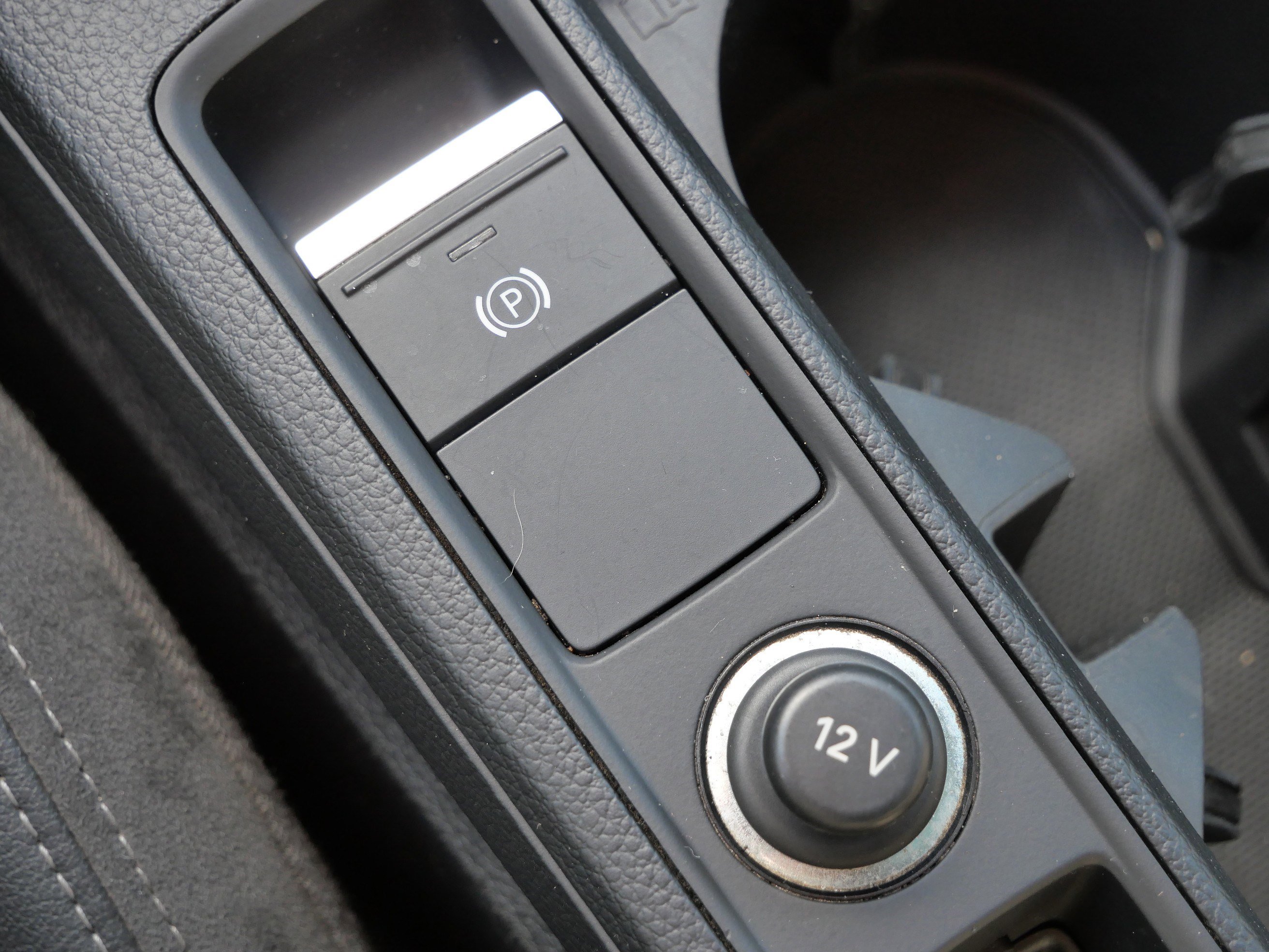 Used 2023 Audi Q3 2.0T Premium Plus w/ Premium Plus Package image 28