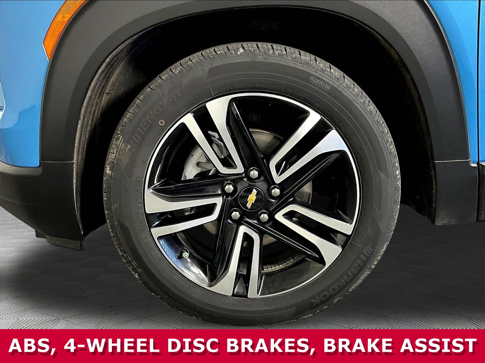 Used 2026 Chevrolet TrailBlazer LT w/ LT Cold Weather Package FWD image 28