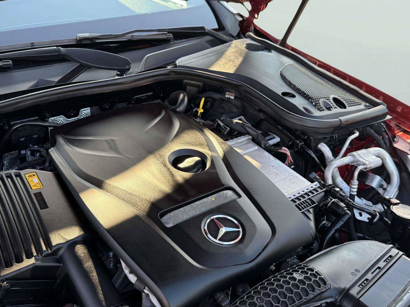 Used 2018 Mercedes-Benz E 300 4MATIC image 52