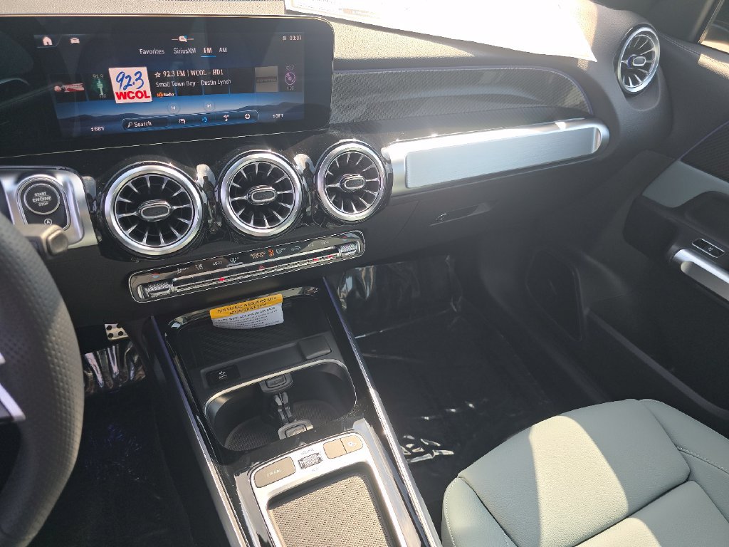 New 2026 Mercedes-Benz GLB 35 AMG 4MATIC image 30