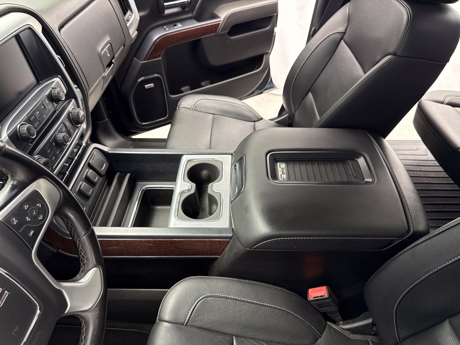 Used 2017 GMC Sierra 2500 SLT w/ Snow Plow Prep Package AWD/4WD image 24