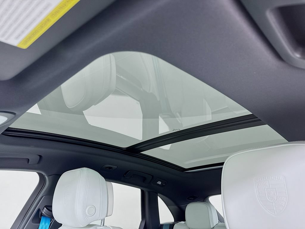 New 2026 Porsche Macan AWD/4WD image 24