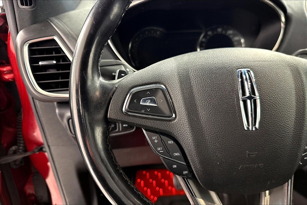 Used 2016 Lincoln MKX Select w/ Select Plus Package AWD/4WD image 13