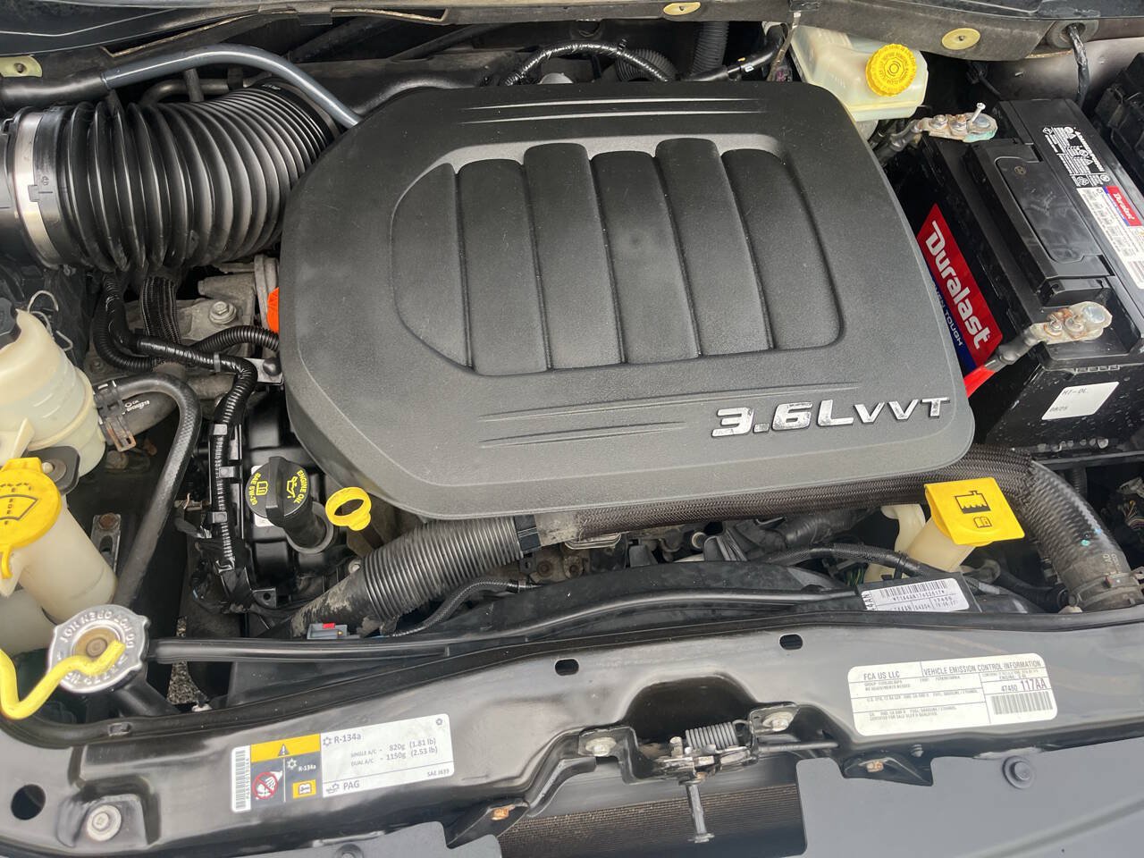 Used 2015 Chrysler Town & Country Touring FWD image 33