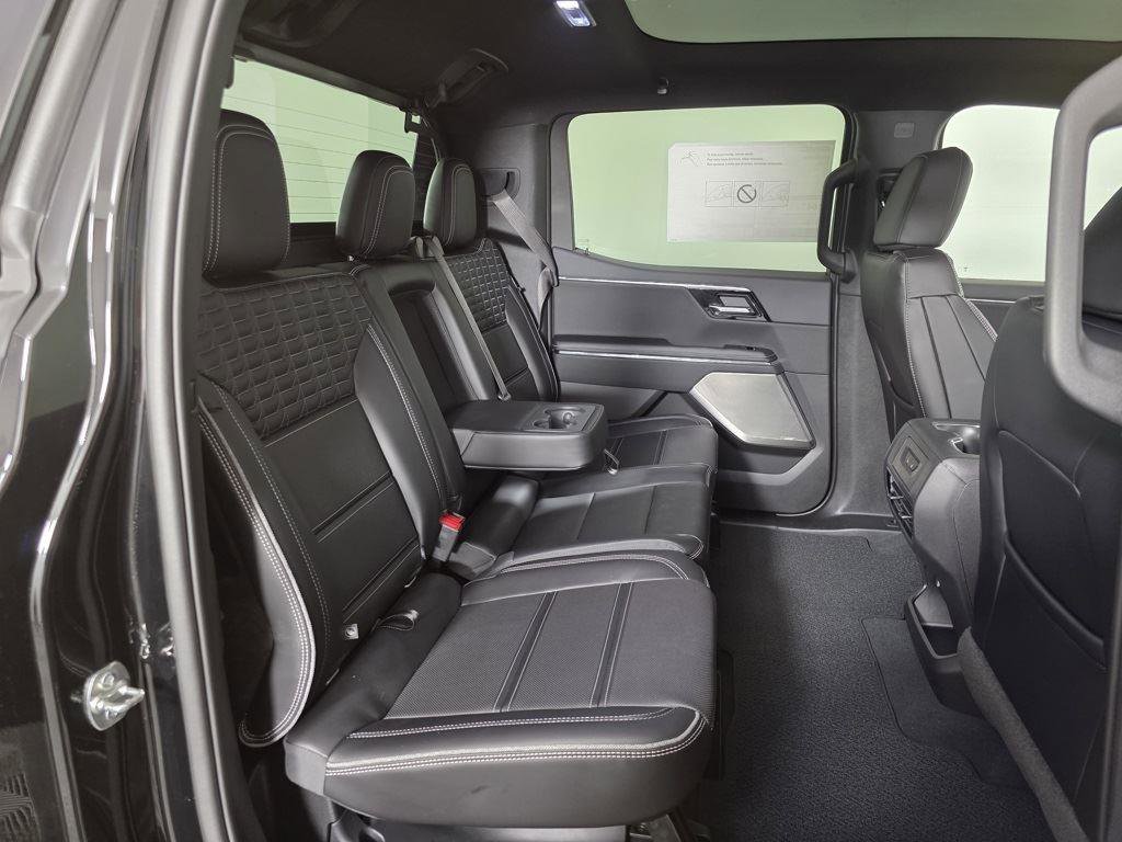 Used 2025 GMC Sierra EV Denali image 24