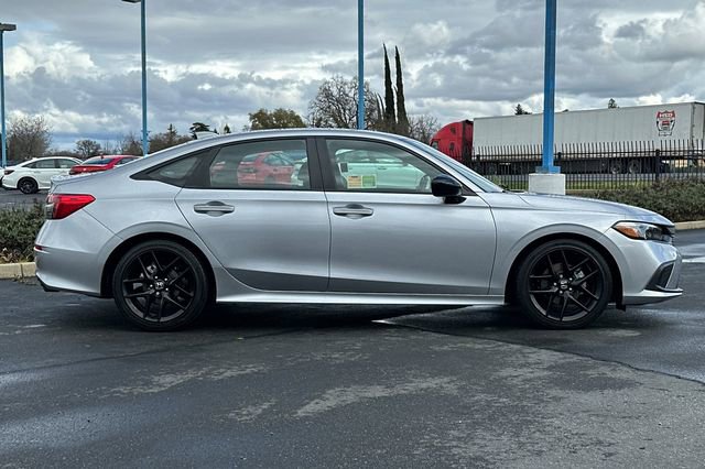 Used 2024 Honda Civic Sport image 3