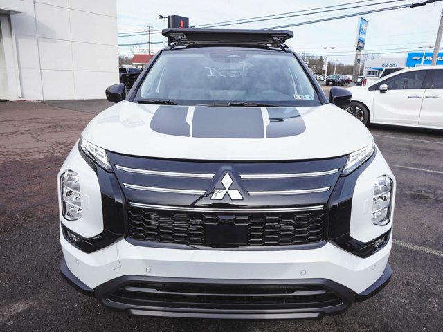 New 2026 Mitsubishi Outlander AWD image 2