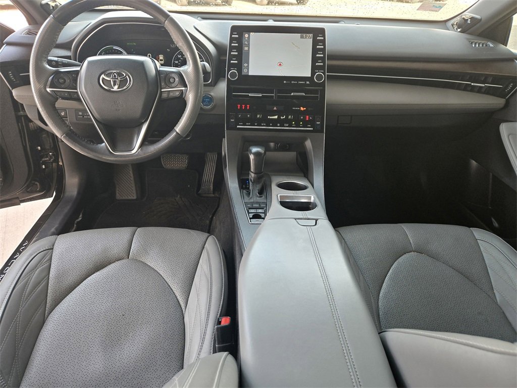 Used 2021 Toyota Avalon Limited image 12
