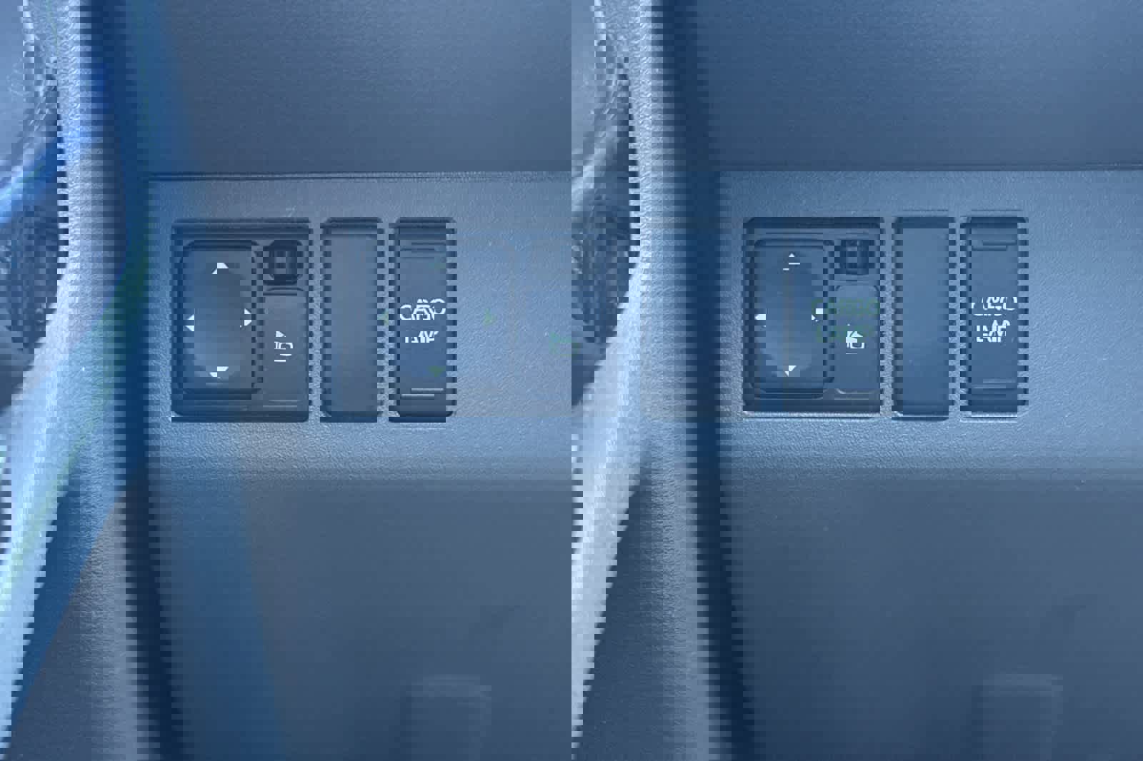 Used 2020 Nissan Frontier SV image 28