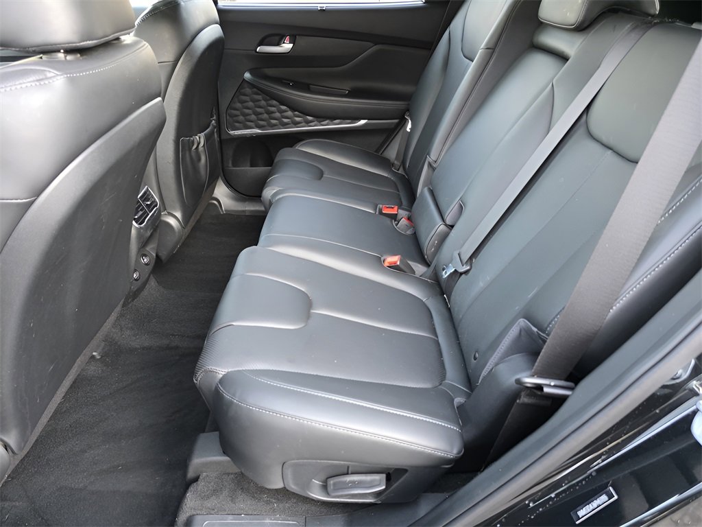 Used 2023 Hyundai Santa Fe SEL w/ Premium Package image 16