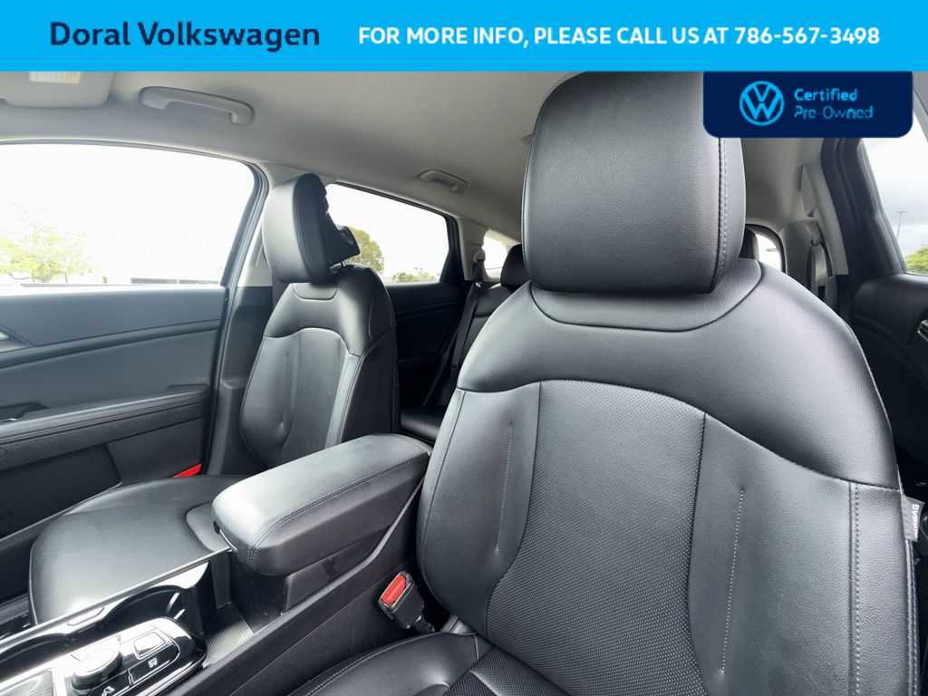 Used 2024 Kia Sportage EX image 14