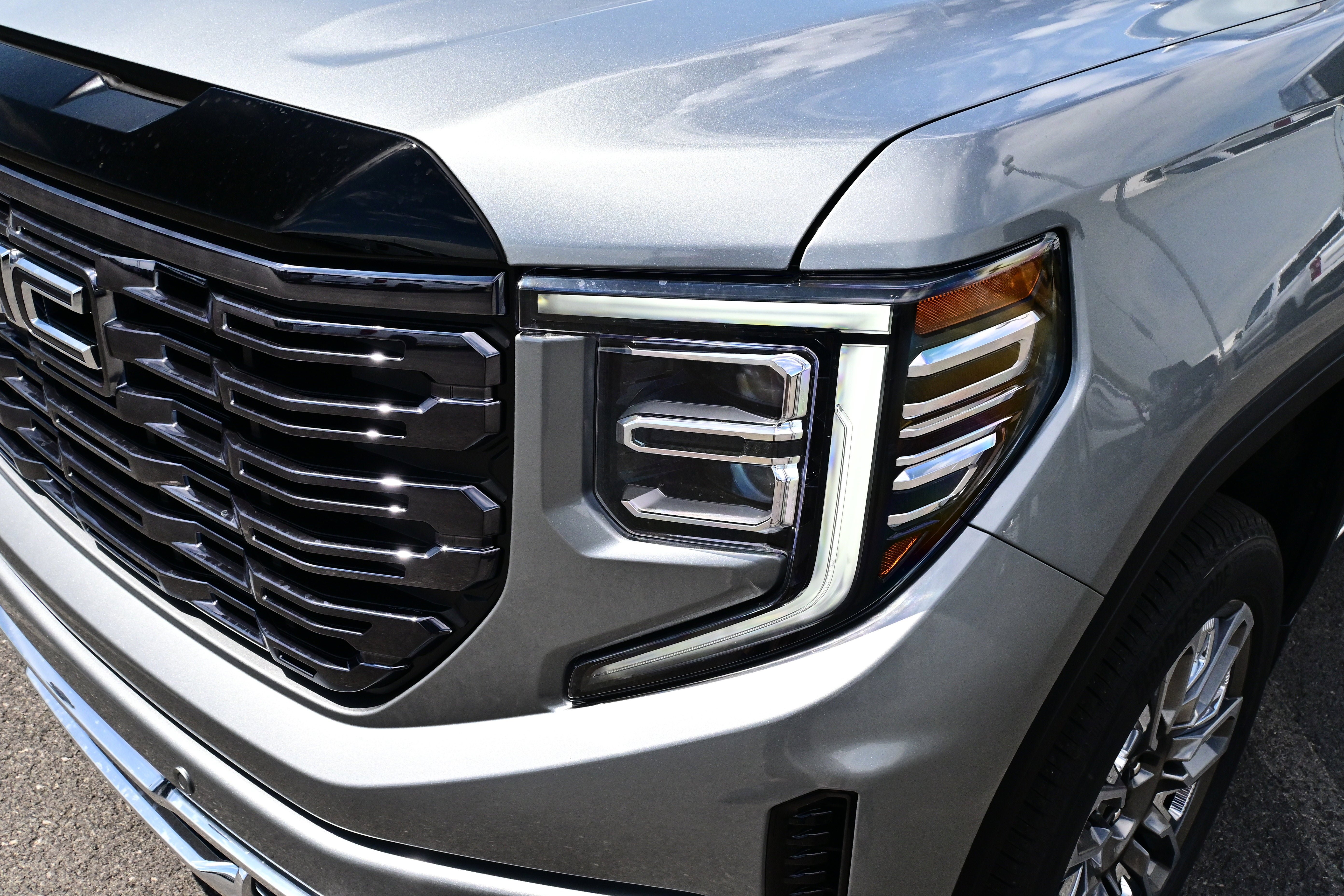 New 2026 GMC Sierra 1500 Denali Ultimate AWD/4WD image 16