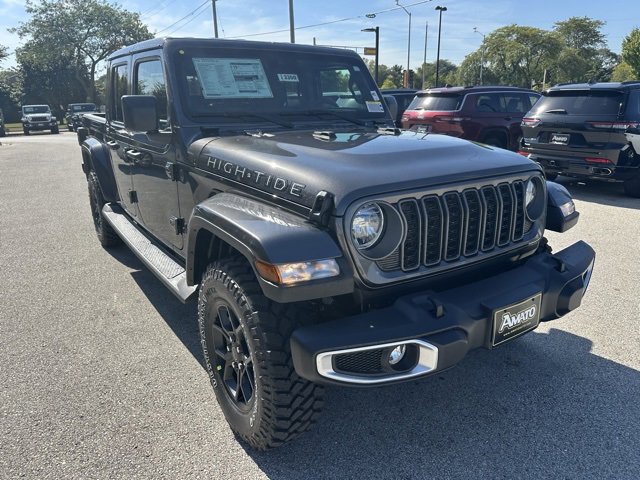 New 2025 Jeep Gladiator Sport image 4