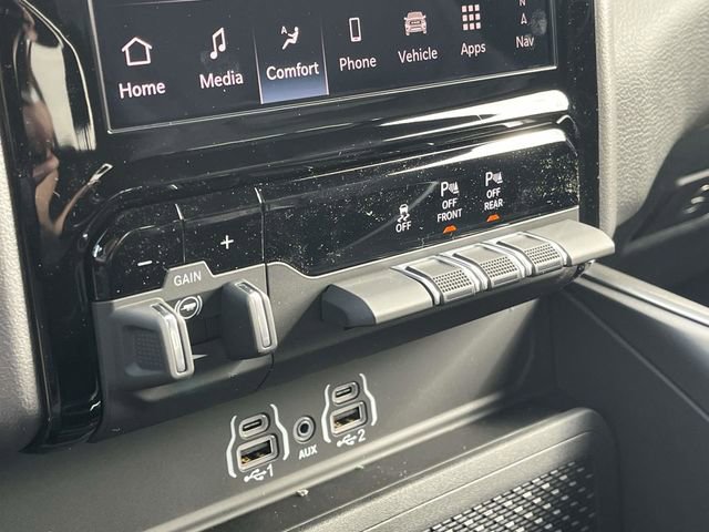 New 2026 RAM 1500 4x4 Crew Cab image 28