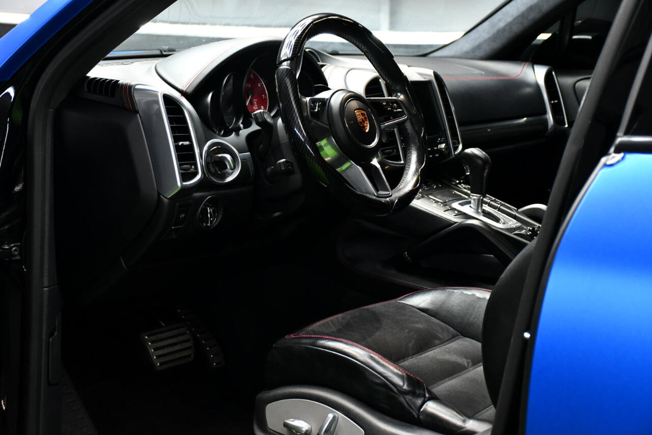 Used 2017 Porsche Cayenne GTS image 22