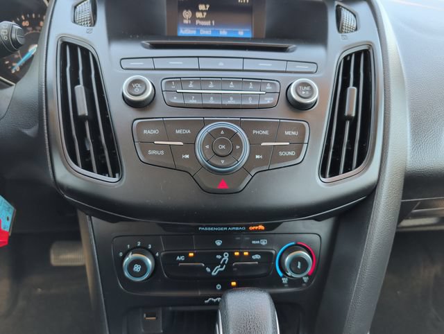 Used 2017 Ford Focus SE w/ Interior Protection Package FWD image 19