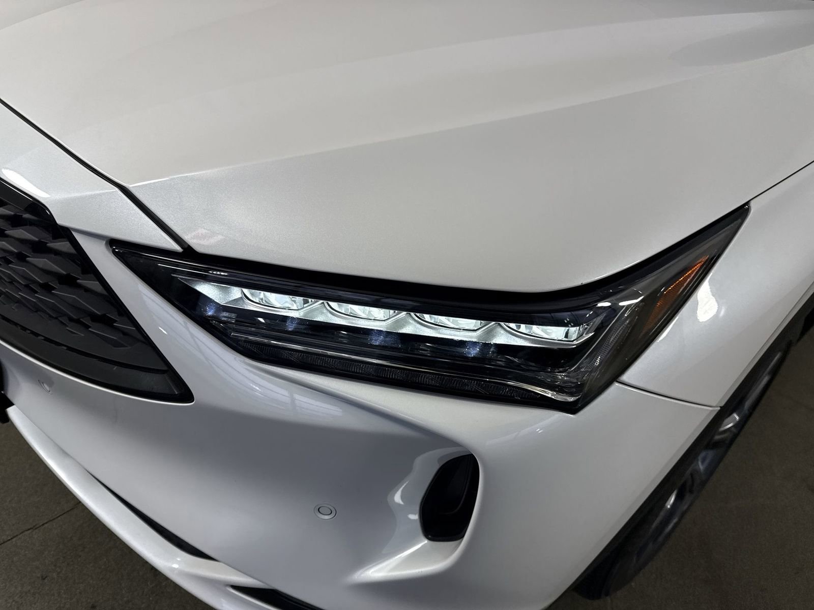 Used 2024 Acura MDX A-Spec image 28