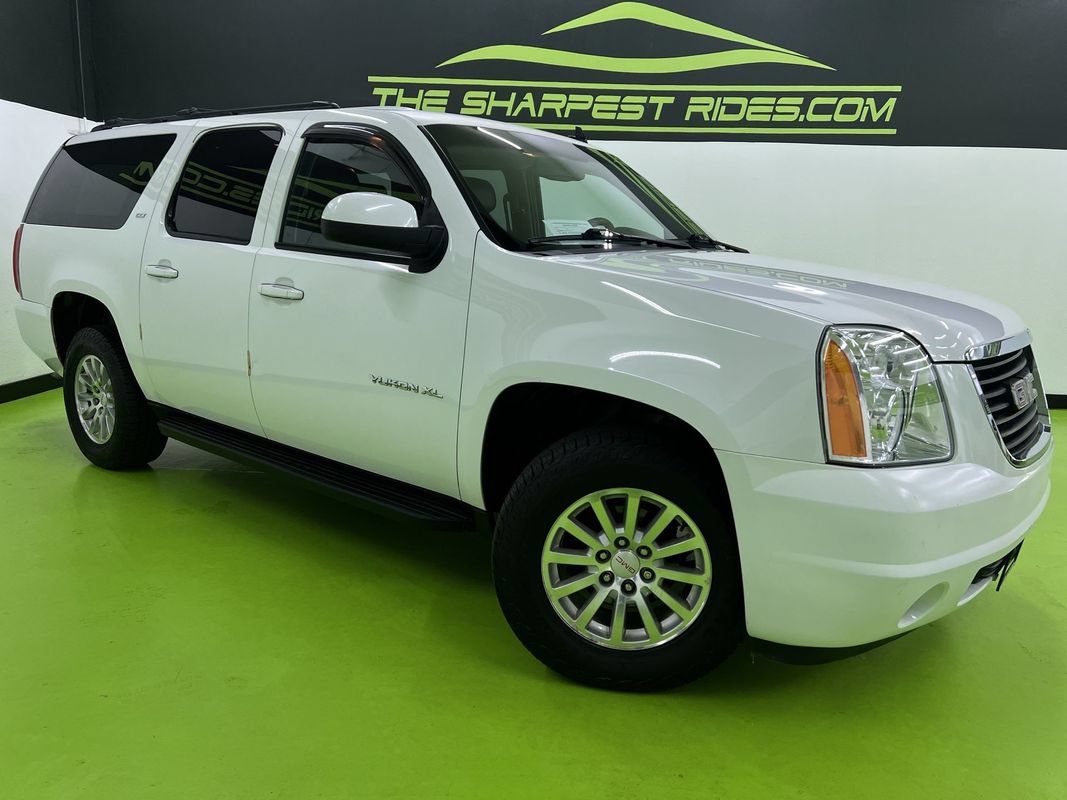 Used 2013 GMC Yukon XL SLT AWD/4WD image 1