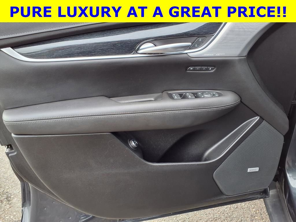 Used 2023 Cadillac XT5 Premium Luxury image 11