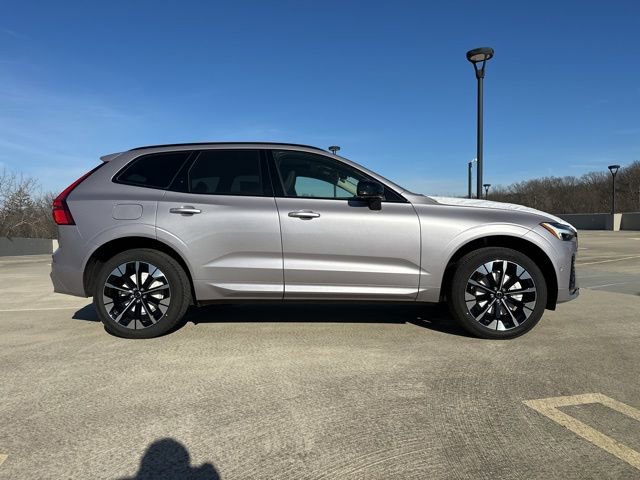 New 2026 Volvo XC60 B5 Plus w/ Climate Package AWD/4WD image 8