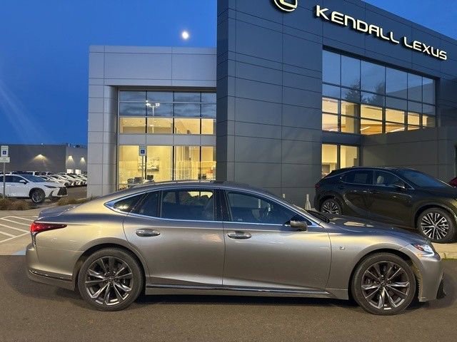 Used 2019 Lexus LS 500 F Sport w/ Accessory Package (Z1) image 2