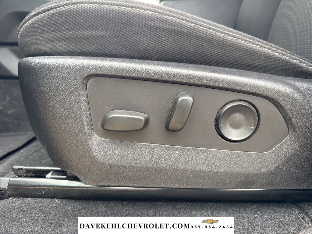 Used 2024 Chevrolet Colorado LT w/ LT Convenience Package II AWD/4WD image 16