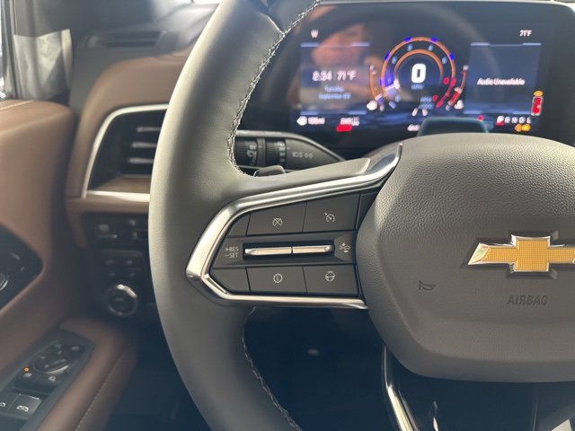 New 2026 Chevrolet Suburban High Country image 17