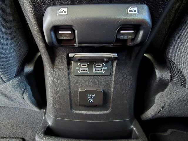 Certified 2025 Jeep Wrangler Unlimited Sahara w/ Safety Group AWD/4WD image 24