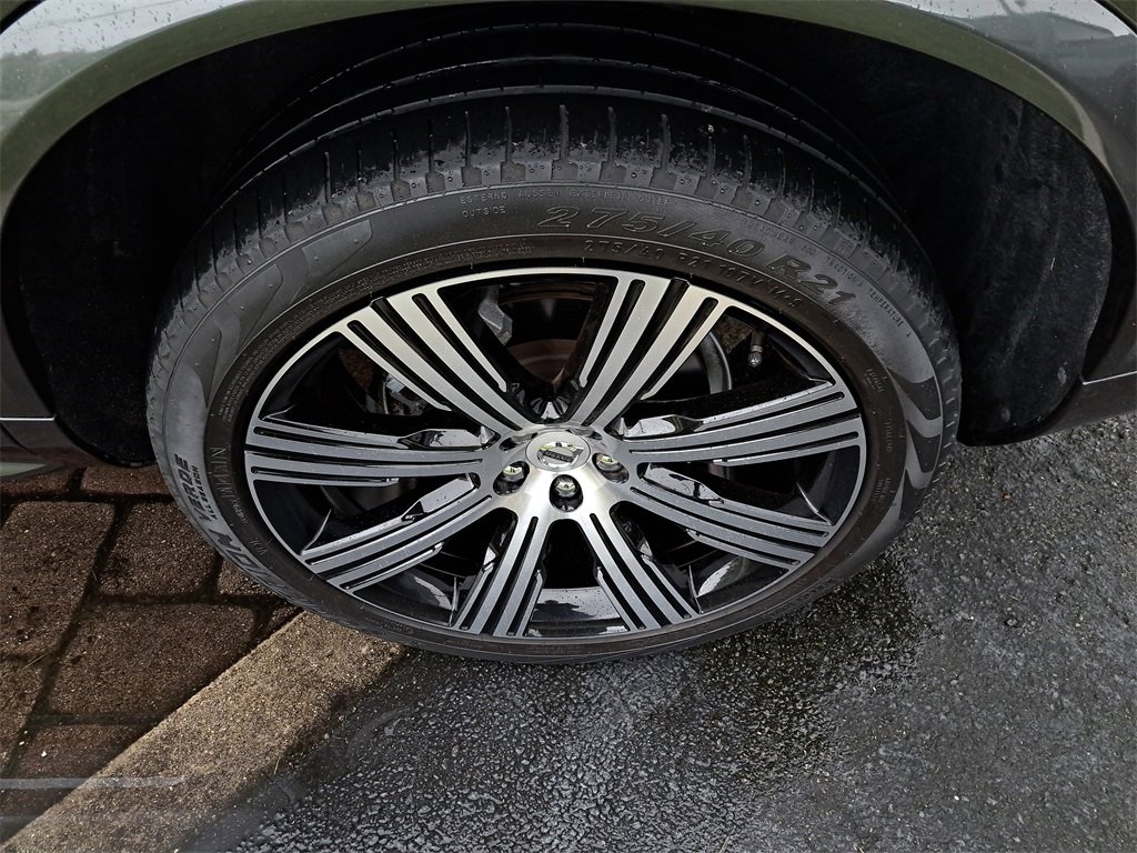 Used 2022 Volvo XC90 T6 Inscription w/ Advanced Package image 11