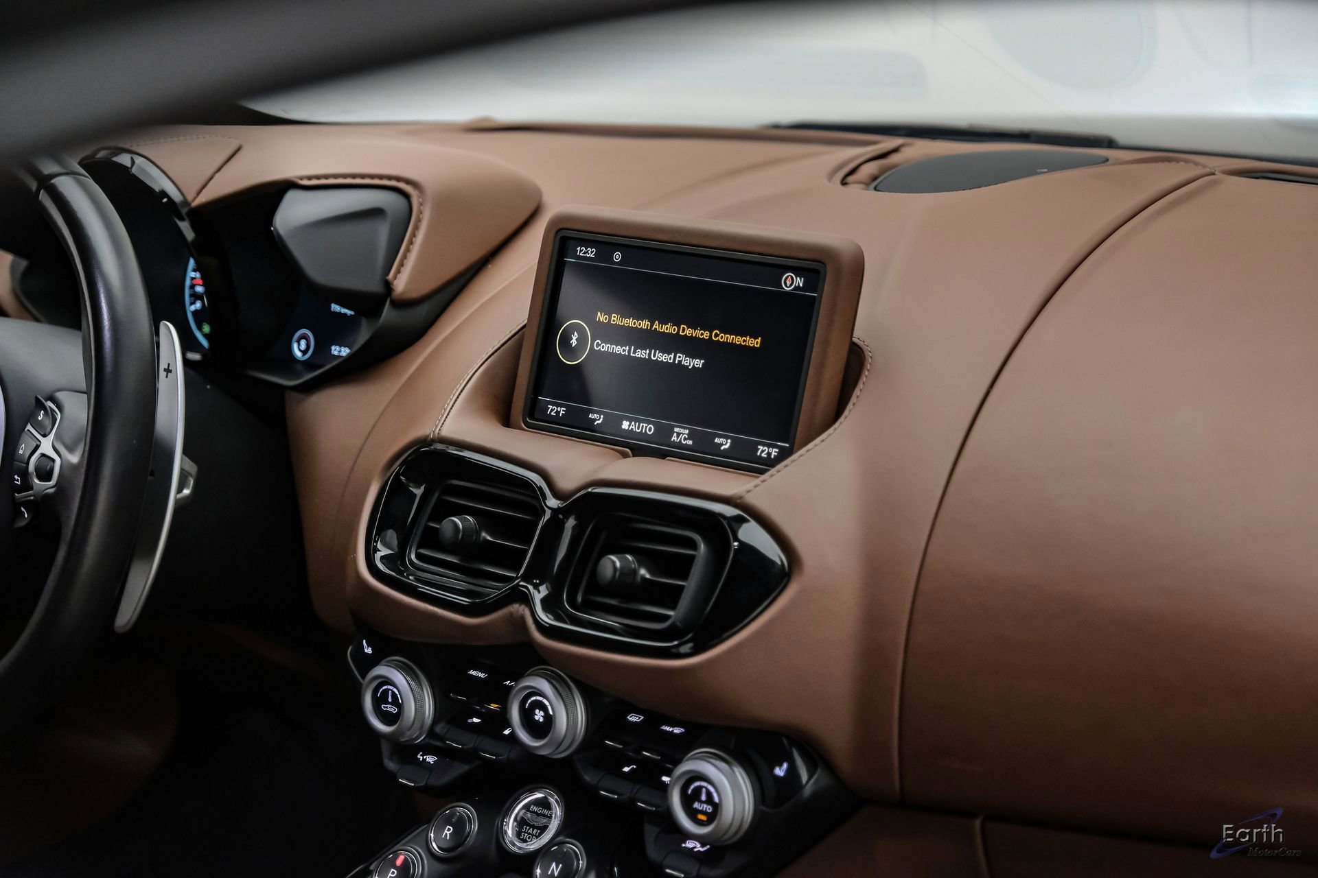 Used 2020 Aston Martin V8 Vantage Coupe RWD image 55
