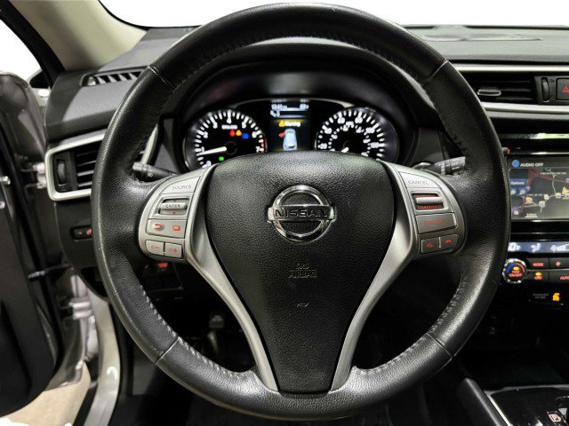 Used 2016 Nissan Rogue SL w/ SL Premium Package image 30