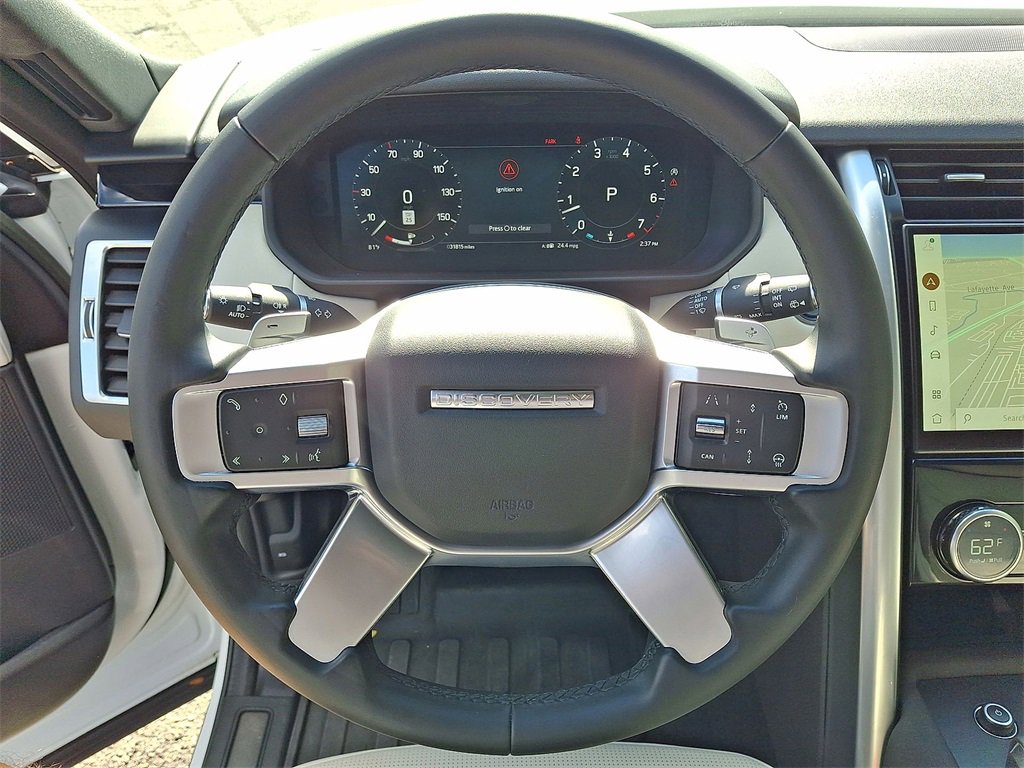 Used 2023 Land Rover Discovery S image 22
