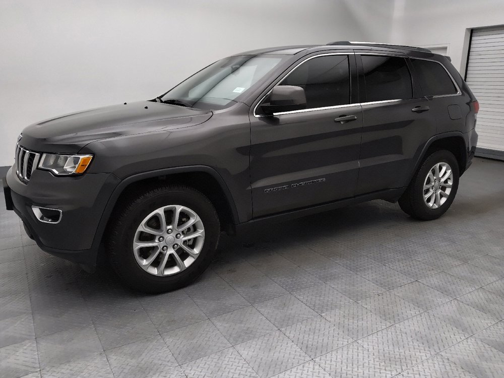 Used 2021 Jeep Grand Cherokee Laredo RWD image 2