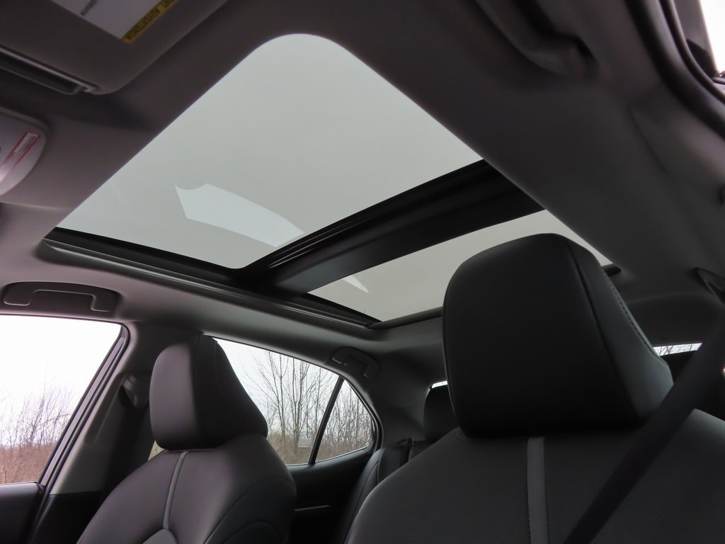 Used 2023 Toyota Camry XSE image 5