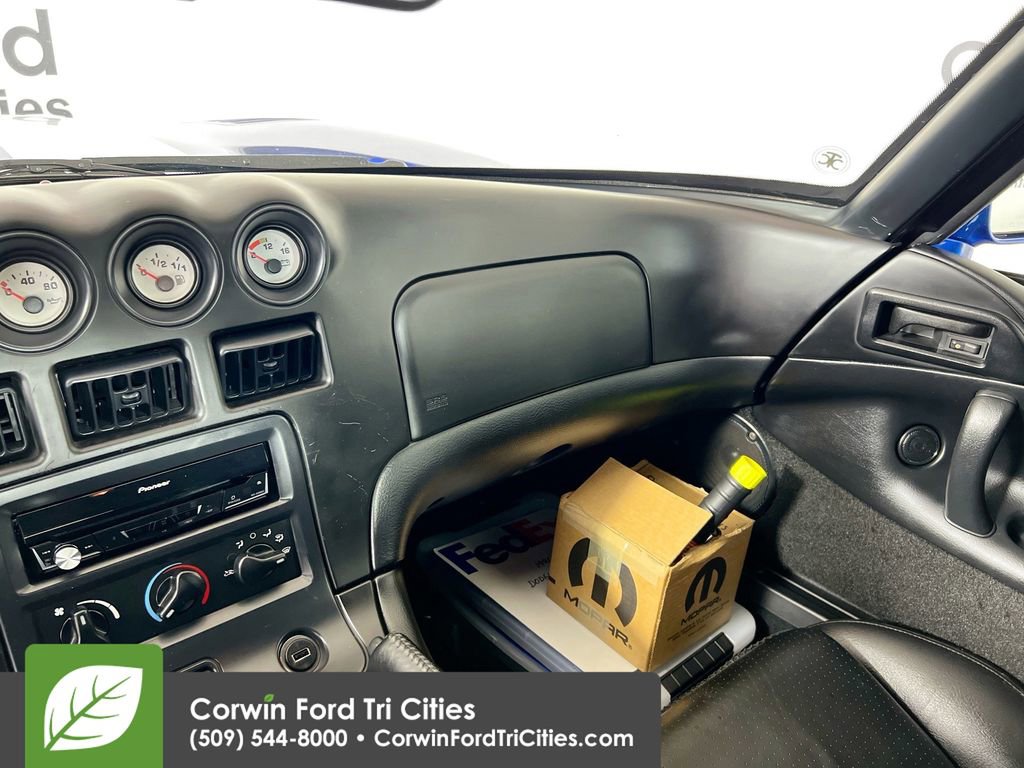 Used 1996 Dodge Viper GTS image 22