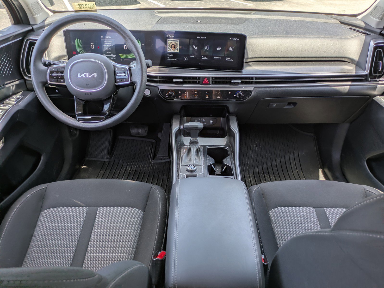 Certified 2025 Kia Sorento LX image 12