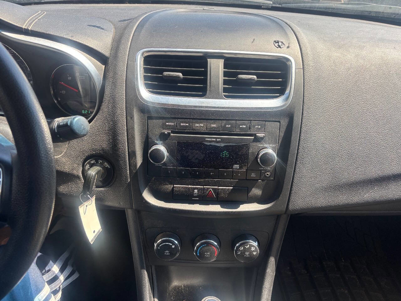 Used 2011 Dodge Avenger Express image 15