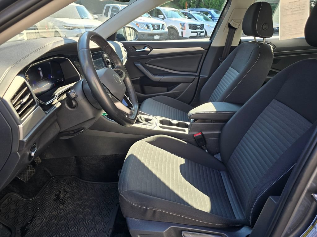 Used 2024 Volkswagen Jetta S FWD image 6